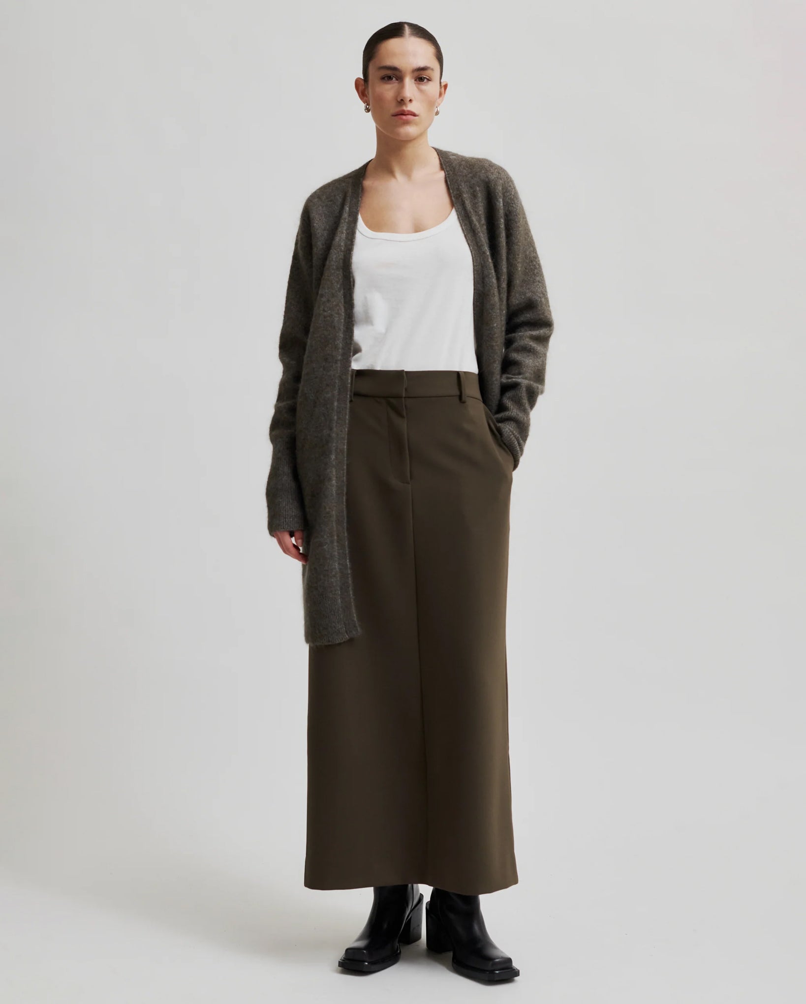 Brook Knit Cape (Chocolate Chip) – Who Boutique