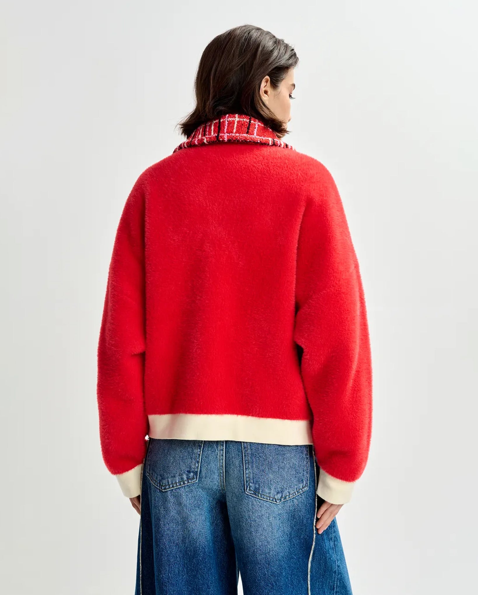 Textured Cardigan with Contrast Tweed Collar and Patch Pockets (Off-White/Pink/Red)
