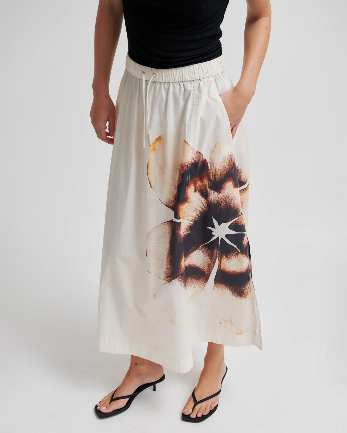 Adrienna Skirt (Eggnog)