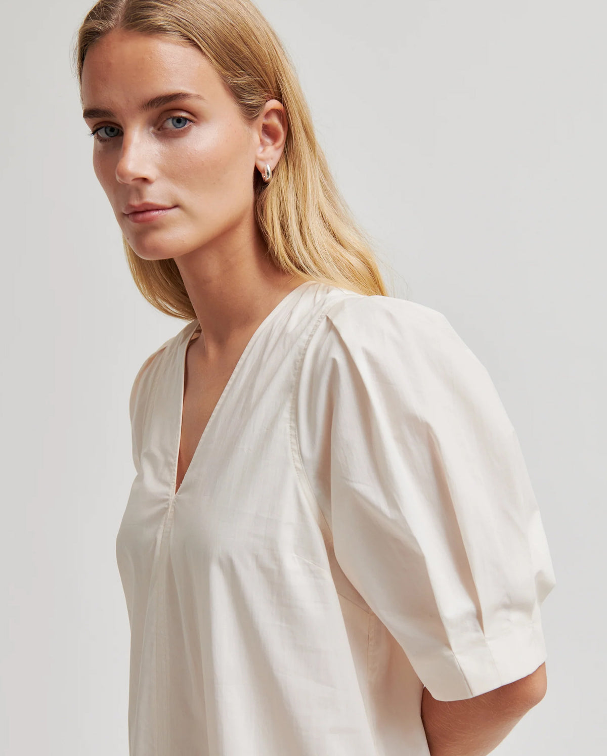 Adrienna Maxi Dress (Eggnog)