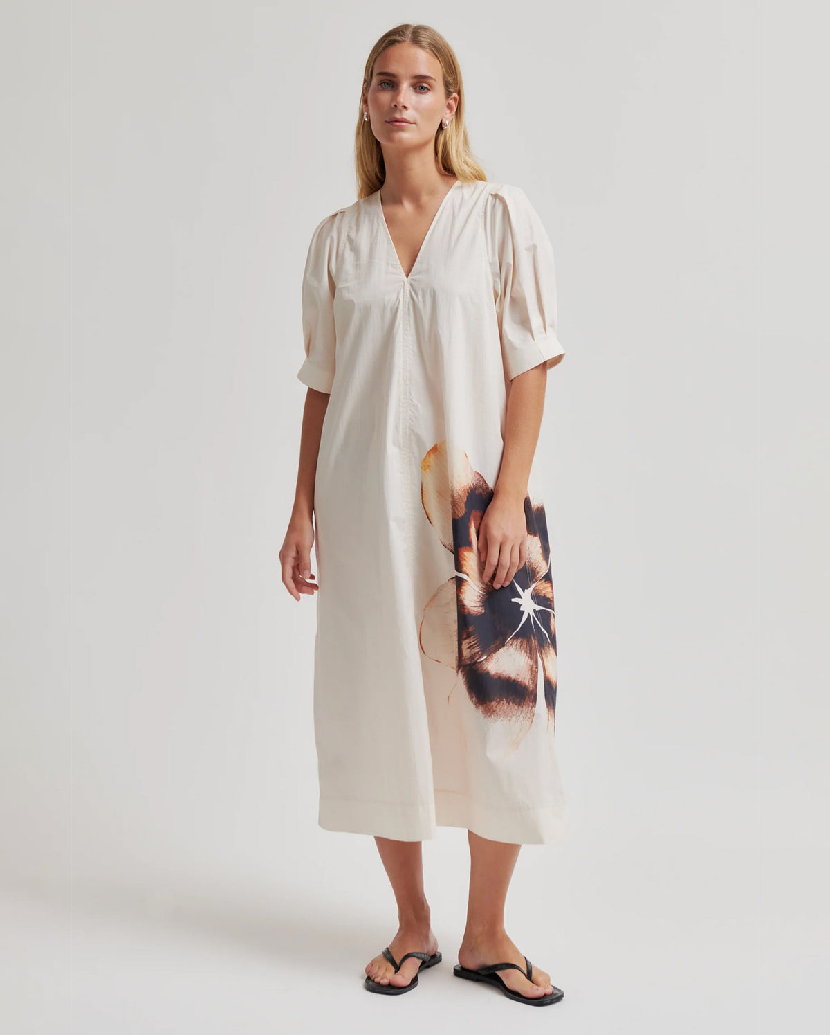 Adrienna Maxi Dress (Eggnog)