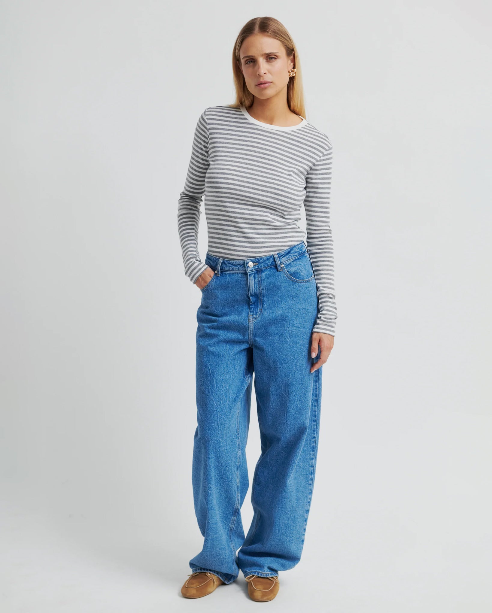 Belton Barrel Leg Jeans (Blue Denim)