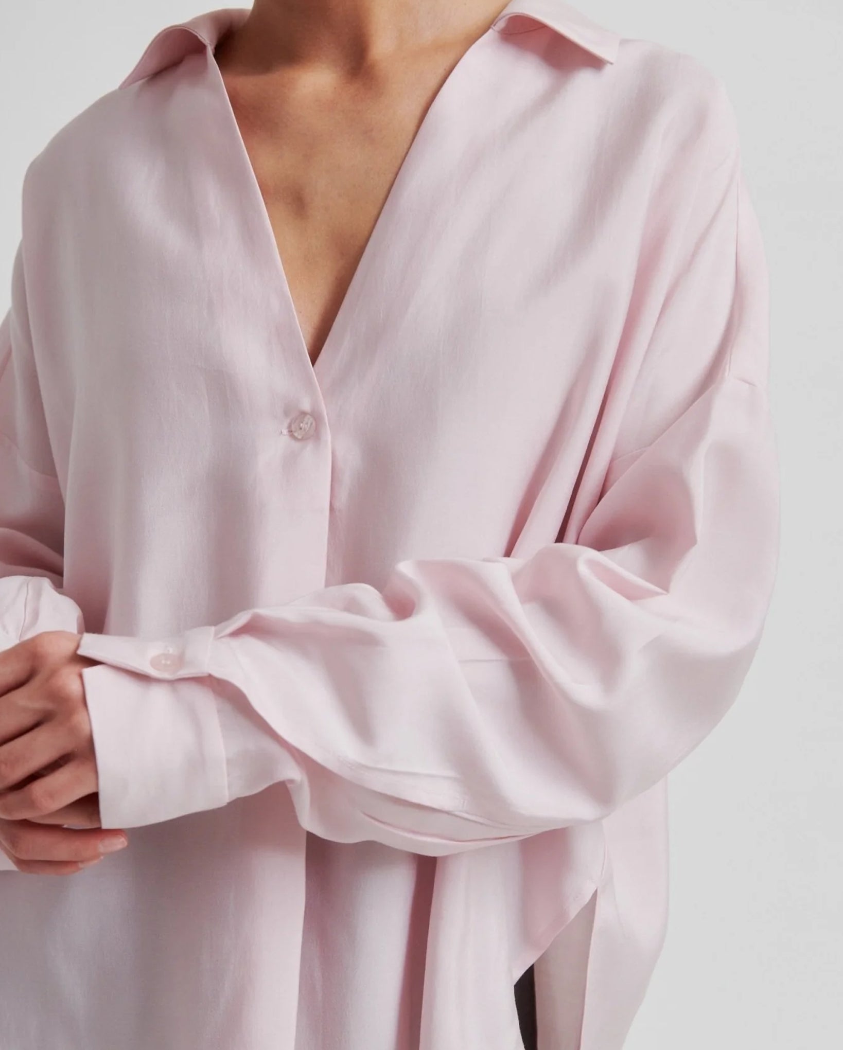 Timeline Blouse (Pale Lilac)