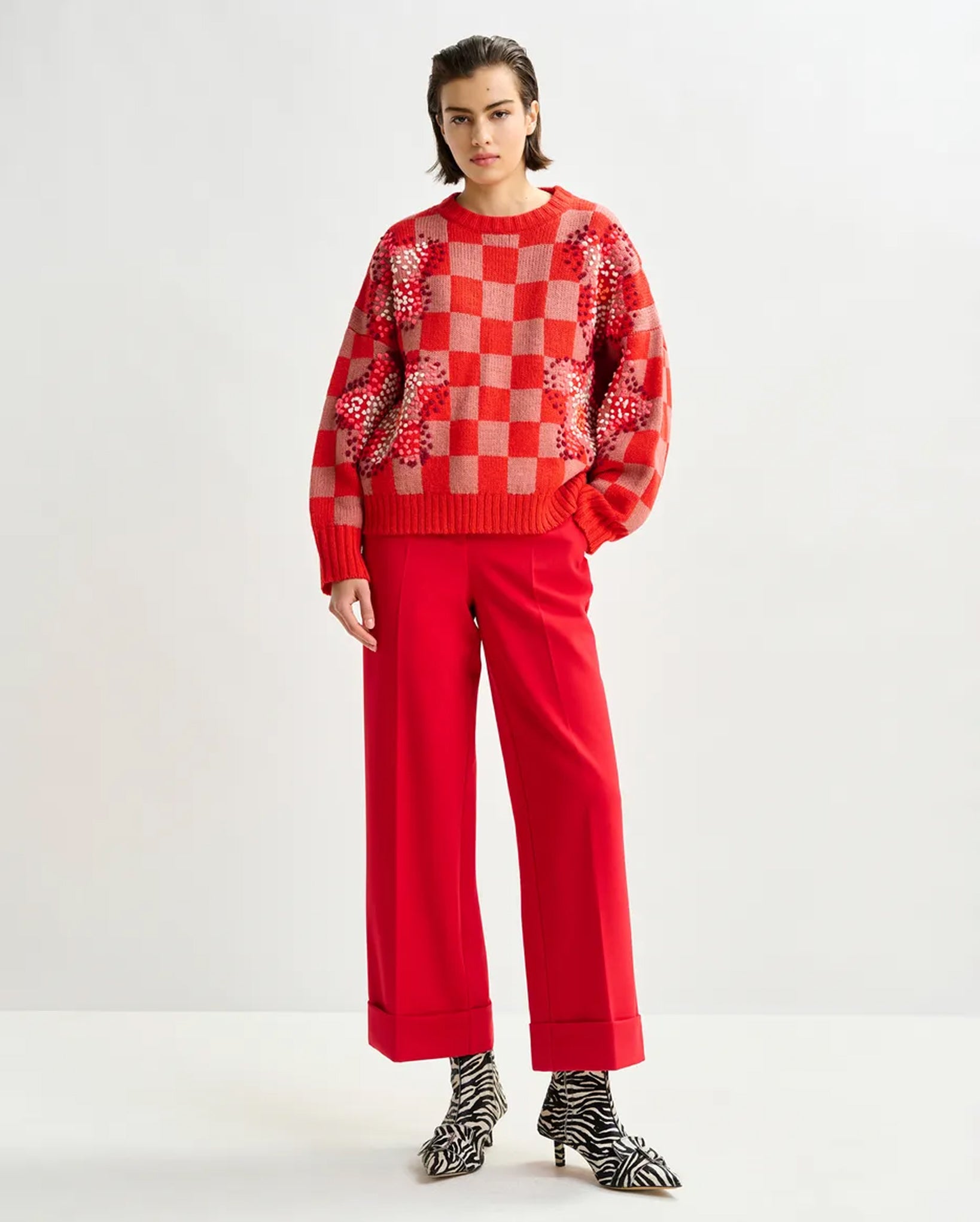 Checkerboard Floral Jacquard Knit Sweater (Brown/Off-white/Red)