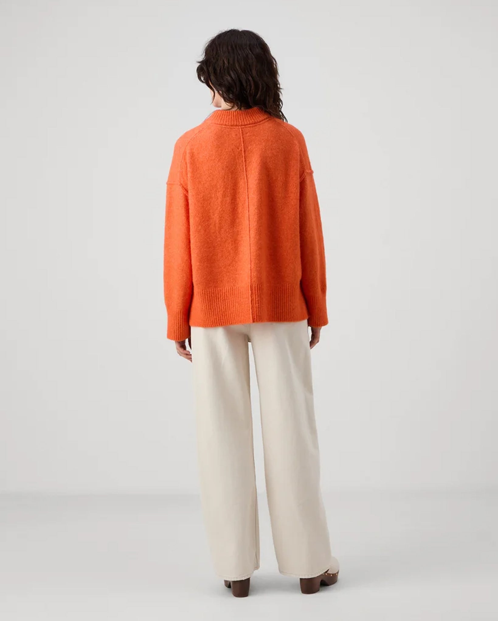 Josie Cozy Days Rd Pullover (Persimmon Orange)