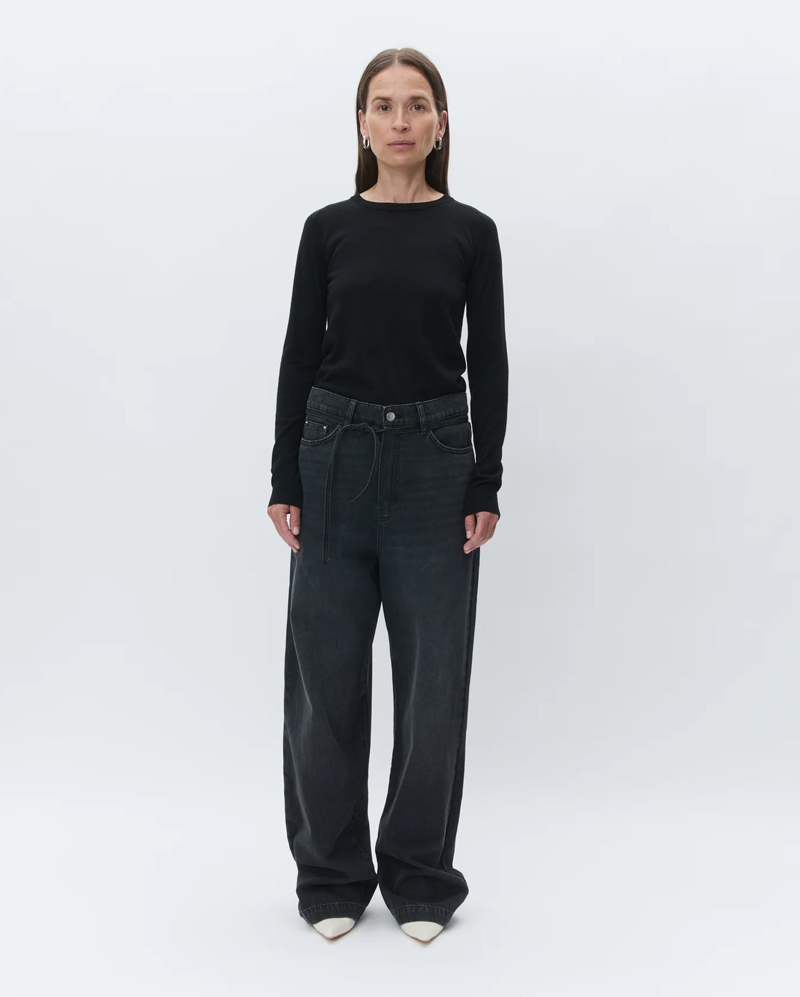 Annabelle Daily Elements Pullover (Black)