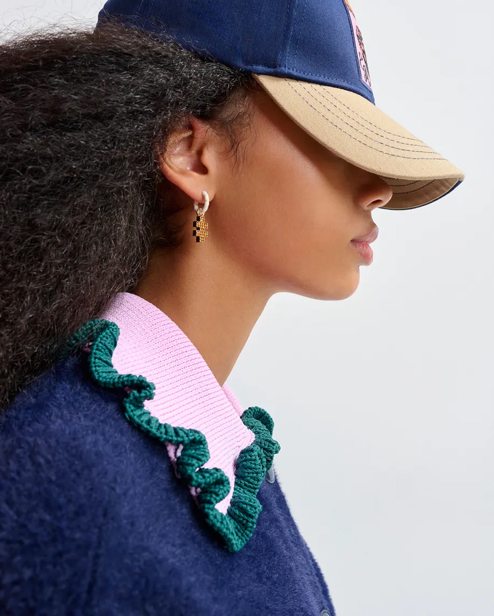 Cardigan With Contrasting Ruffle Collar (Dark Green/Navy/Purple)