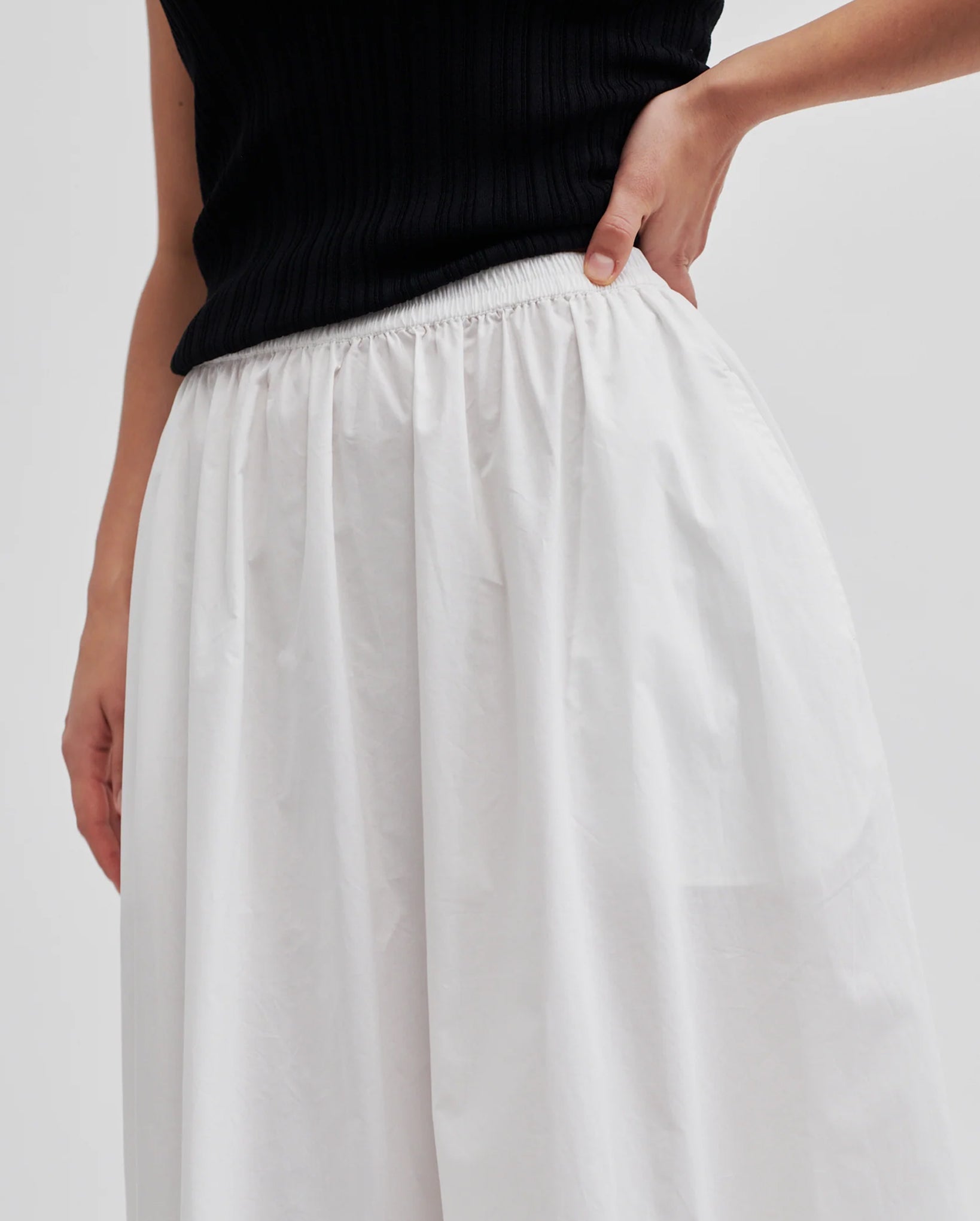 Allure Cotton Skirt (Snow White)