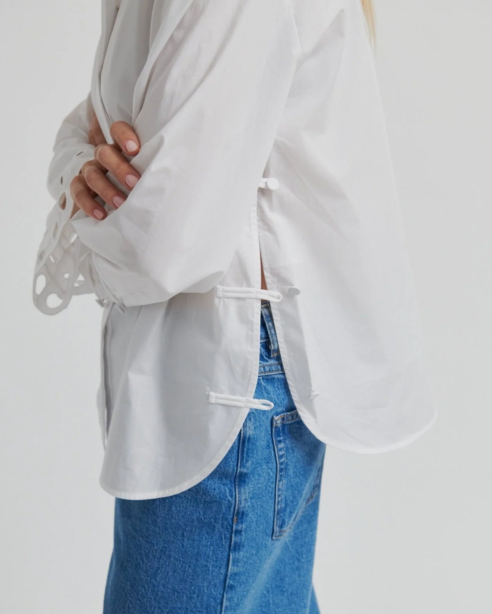 Yenifer Shirt (White)