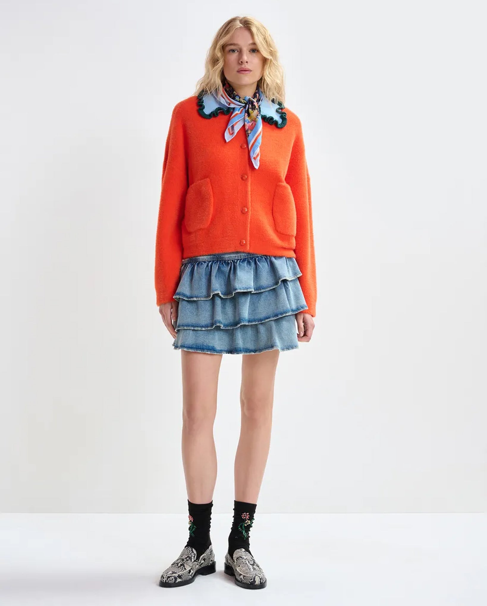 Cardigan With Contrasting Ruffle Collar (Dark Green/Light Blue/Orange)