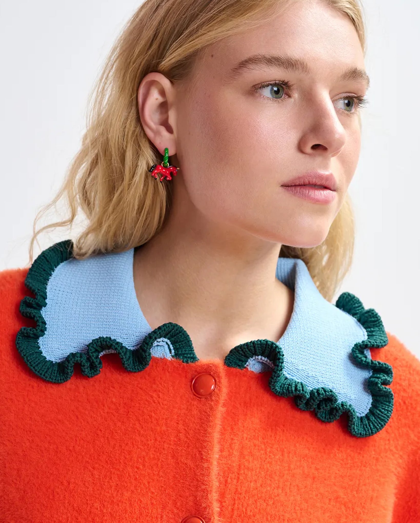 Cardigan With Contrasting Ruffle Collar (Dark Green/Light Blue/Orange)