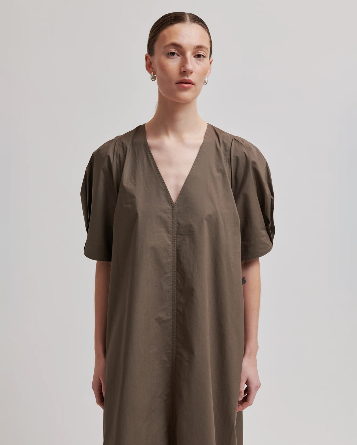 Larkini SS Maxi Dress (Canteen)