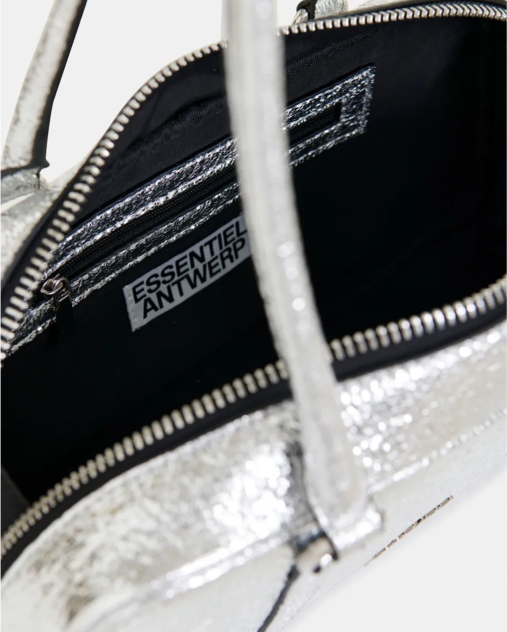 Metallic Shoulder Baguette Bag (Silver)