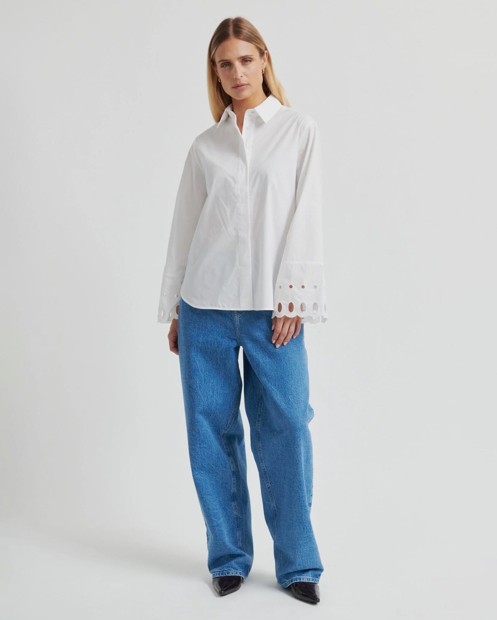 Yenifer Shirt (White)