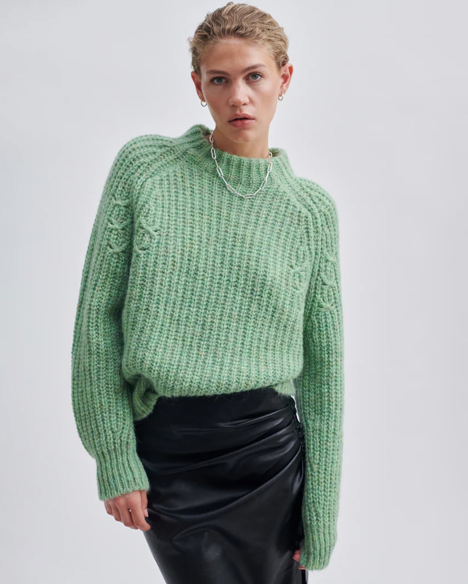 Kalliha Knit O-Neck