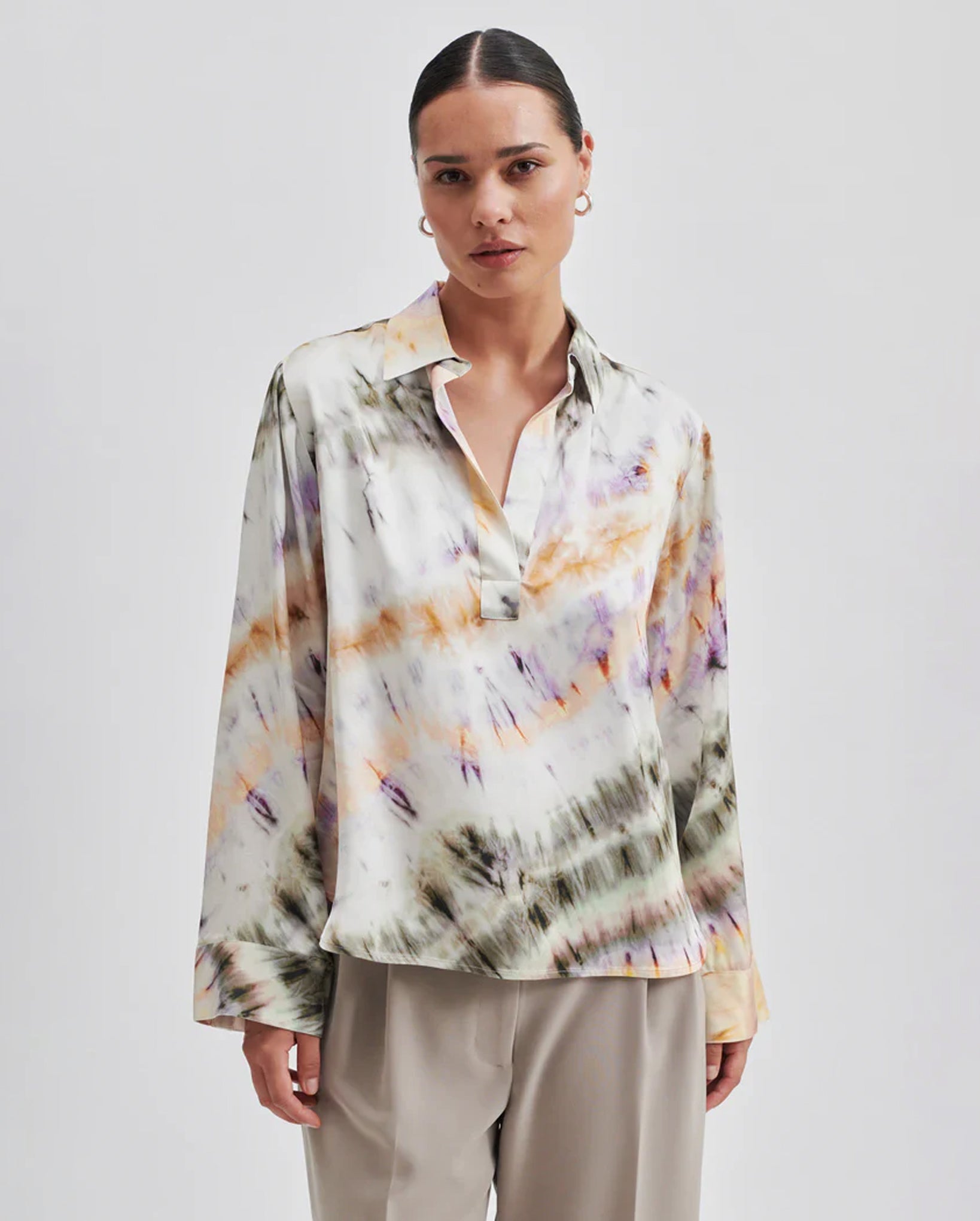 Sirana Printed Blouse (Tea)