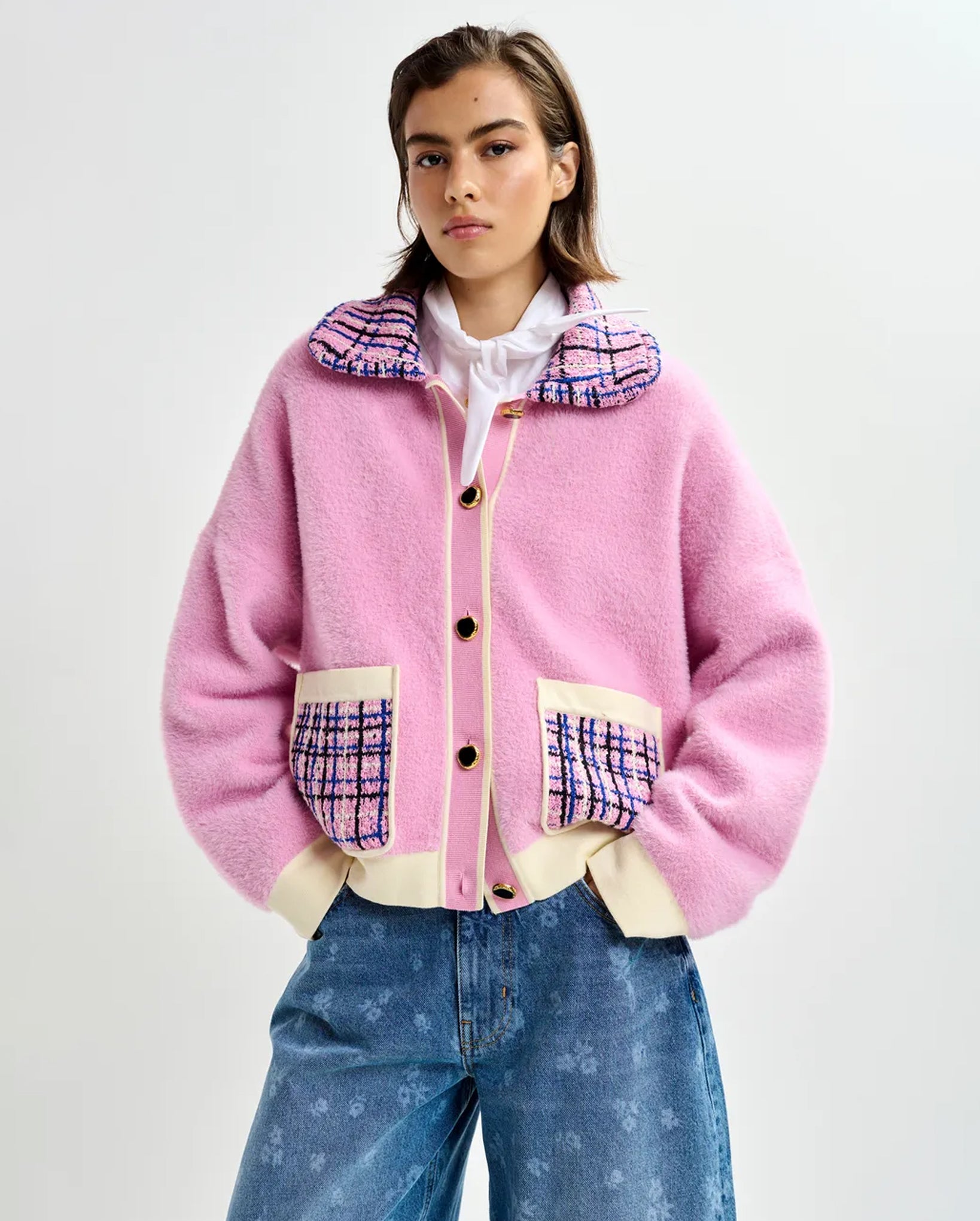 Textured Cardigan with Contrast Tweed Collar and Patch Pockets (Blue/Off-White/Pink)