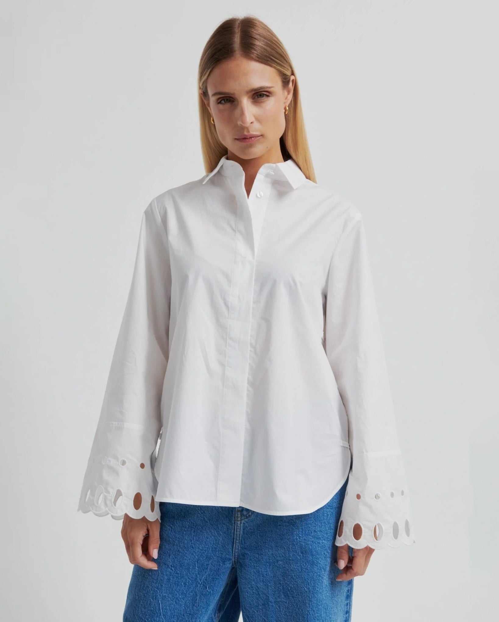 Yenifer Shirt (White)