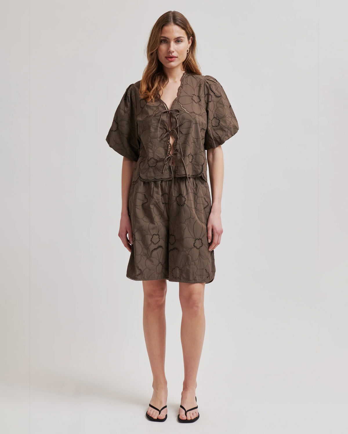 Avrille Blouse (Canteen)