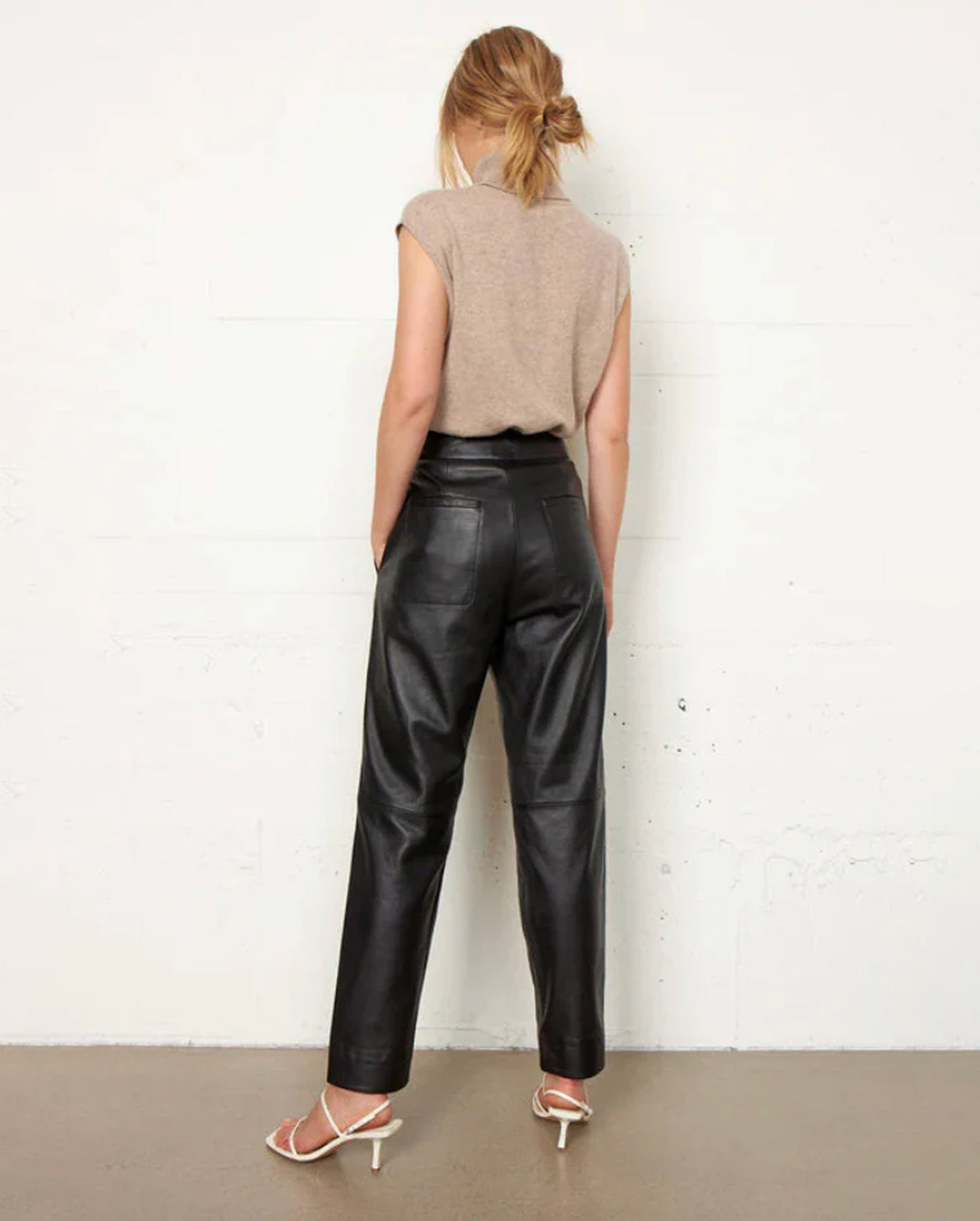 Indai Leather Trousers (Black)