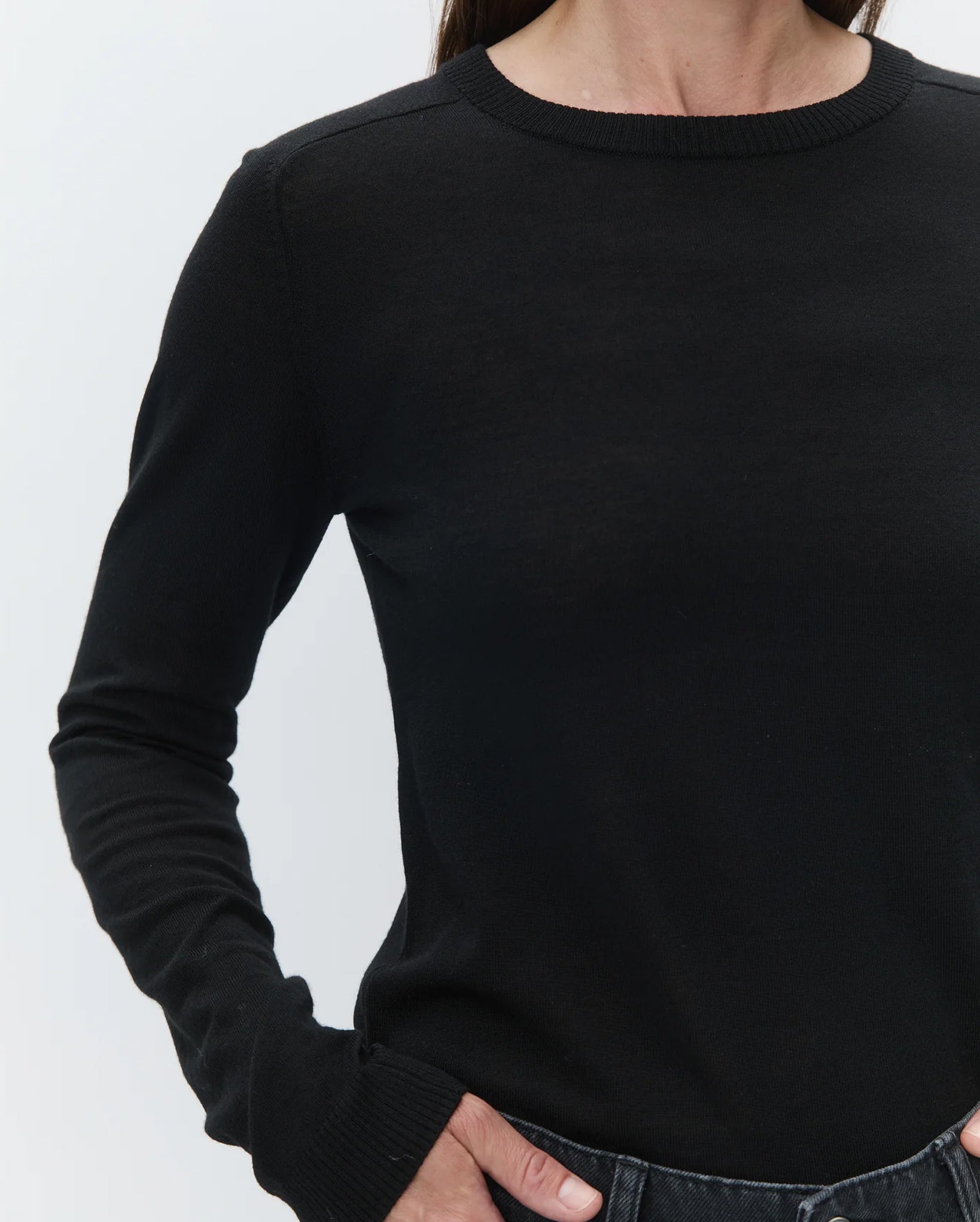 Annabelle Daily Elements Pullover (Black)