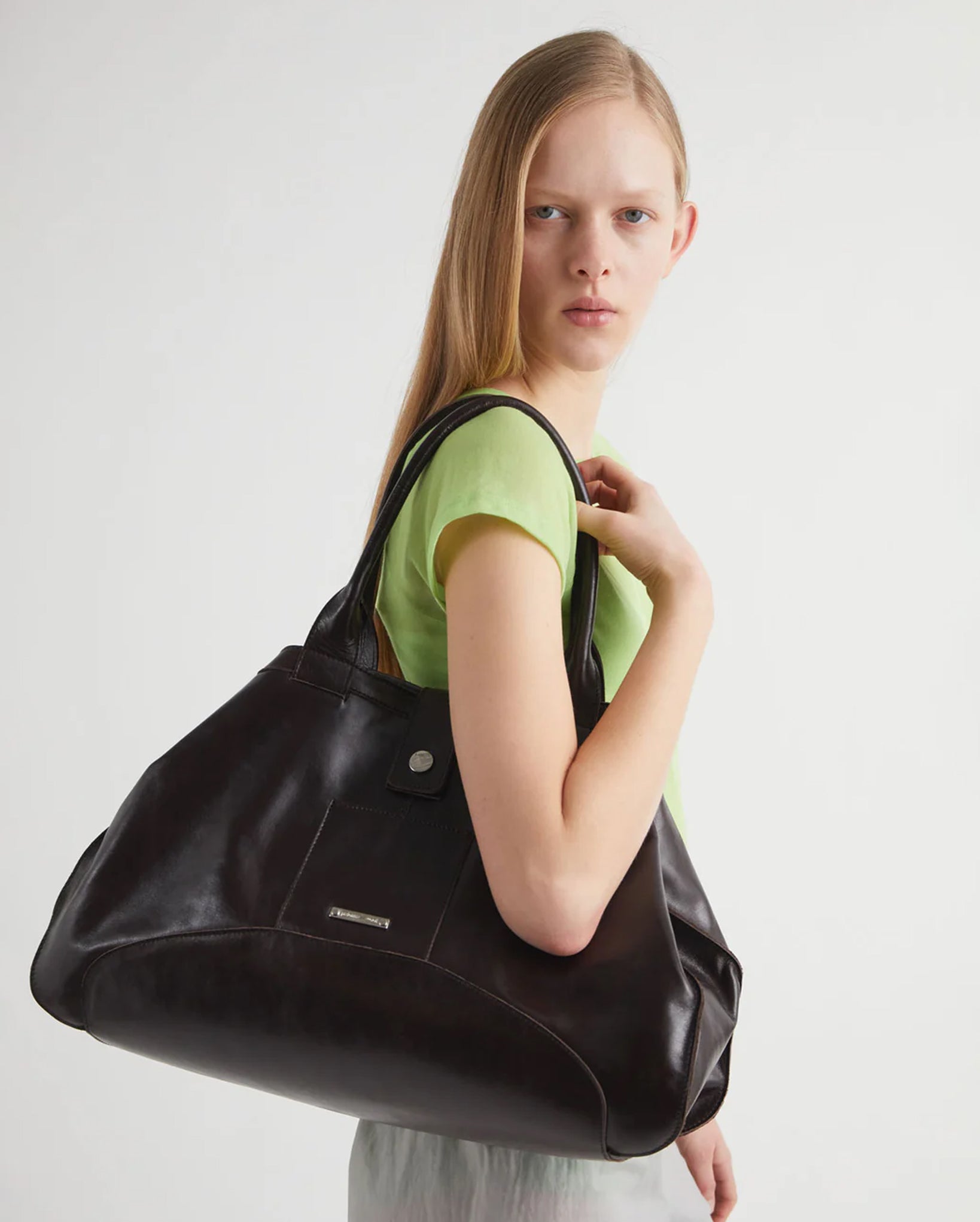Big Guida Square Tote Handbag (Brown)