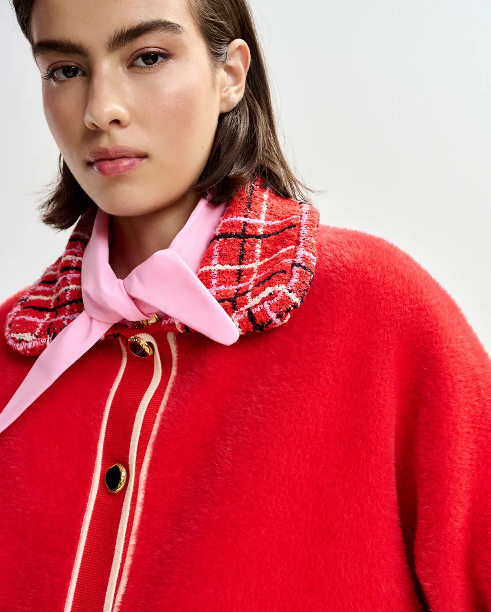 Textured Cardigan with Contrast Tweed Collar and Patch Pockets (Off-White/Pink/Red)