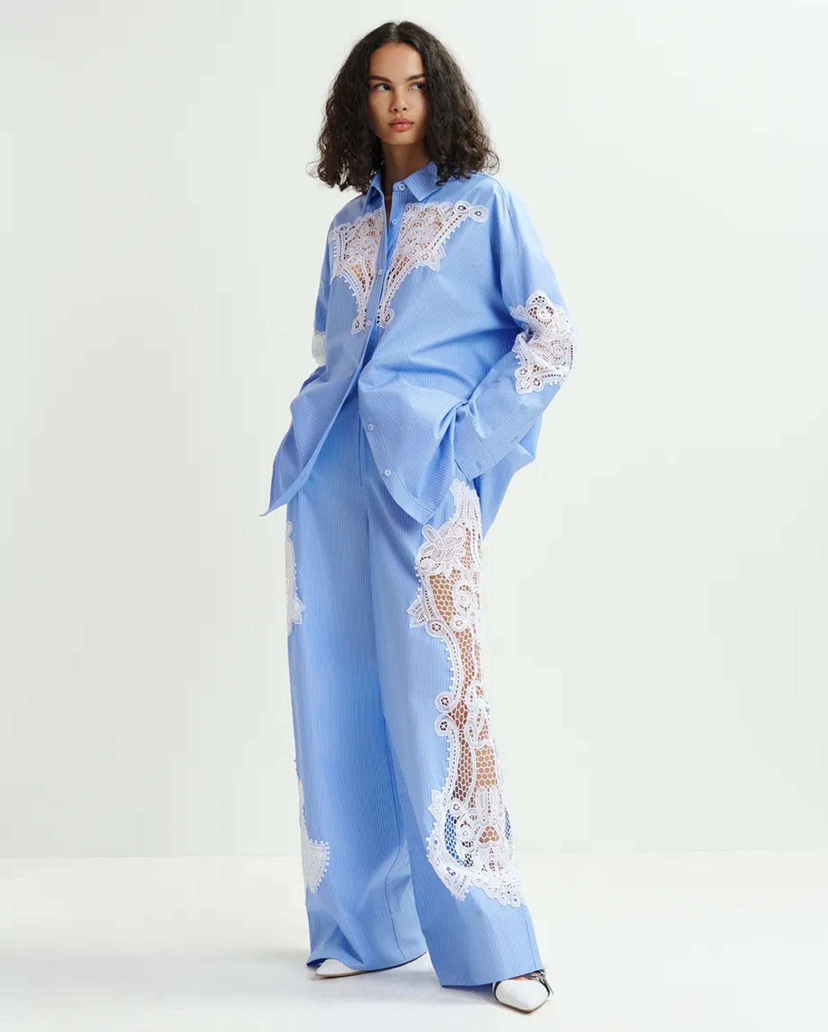 ESSENTIEL ANTWERP – Who Boutique