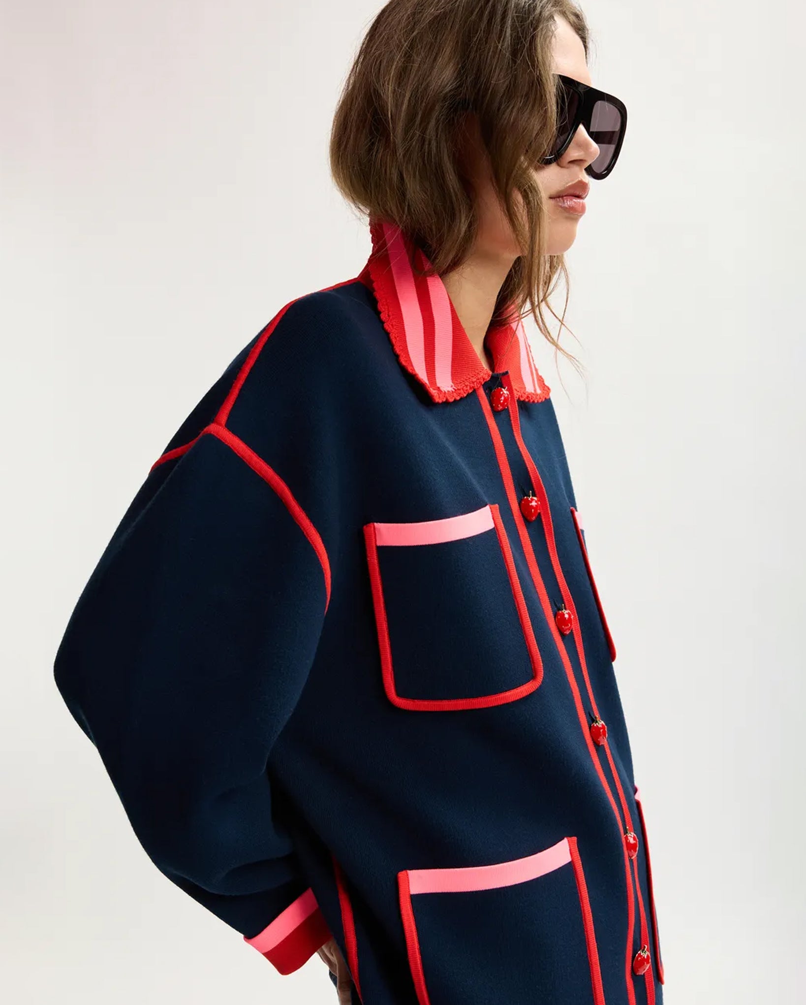 Fine Knit Cardigan With Lace-Trimmed Collar And Strawberry-Shaped Buttons (Navy/Pink/Red)